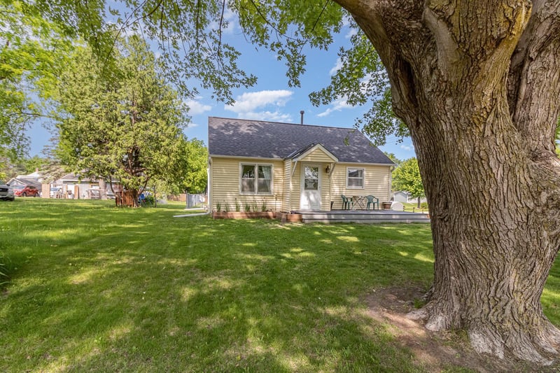 333 Main St N, Lonsdale, MN 55046