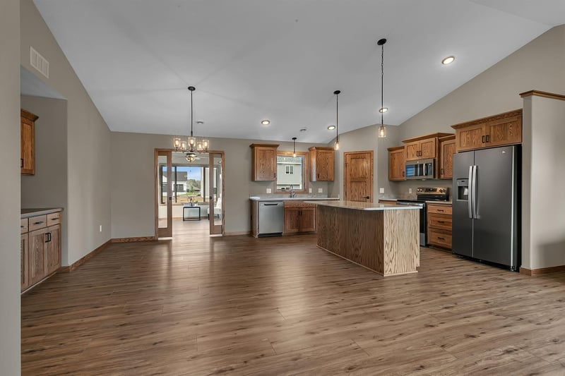 212 Woolgrass Way, Avon, MN 56310