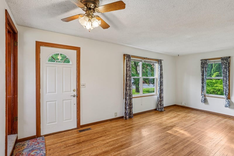 201 5th St, Centuria, WI 54824