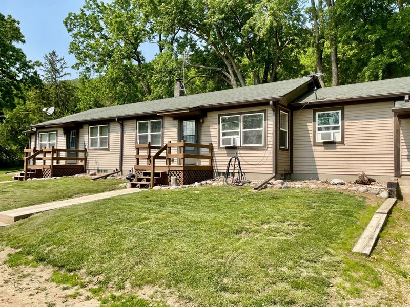 S1562 State Road 35, Alma, WI 54610