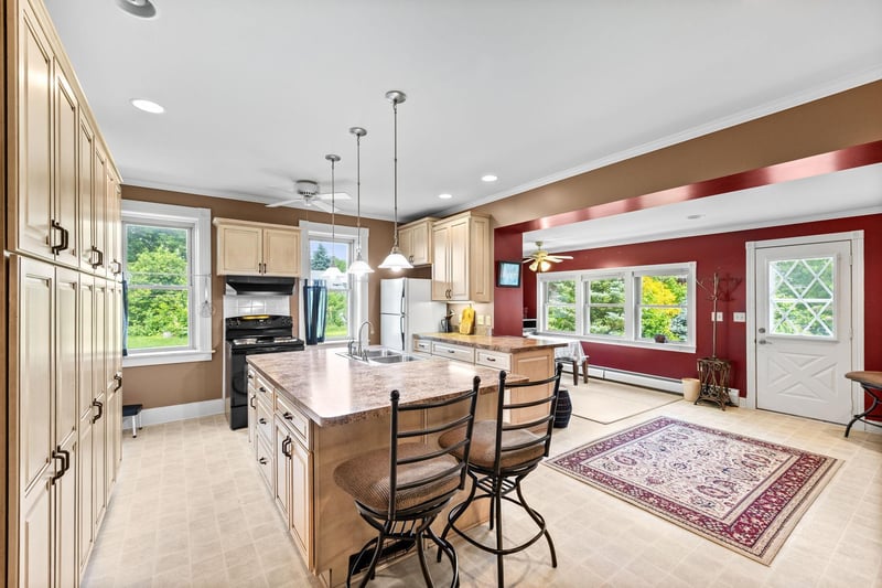 35746 585th Ave, Lafayette, MN 56054