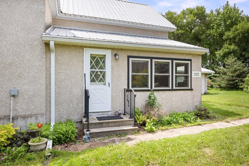 35746 585th Ave, Lafayette, MN 56054
