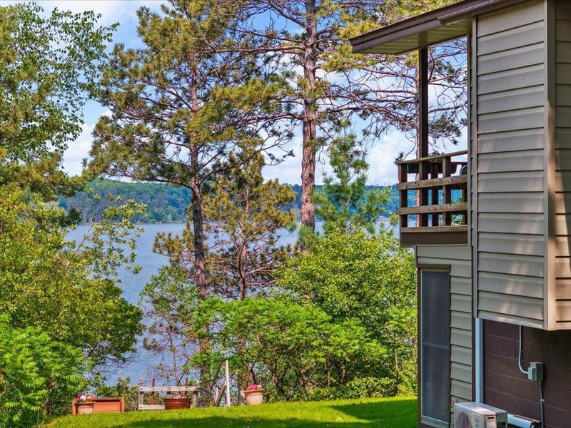 1474 W Shamineau Dr, Motley, MN 56466