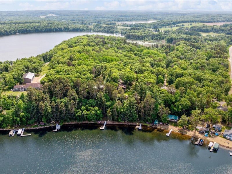 1474 W Shamineau Dr, Motley, MN 56466