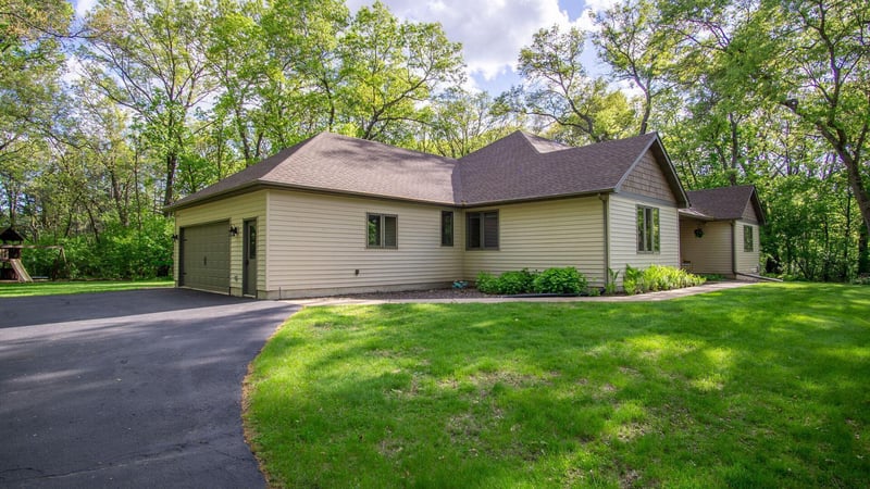 E3313 Jennifer Ln, Eau Claire, WI 54701