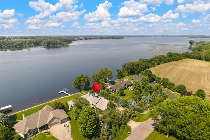 5331 Elkton Trl, Faribault, MN 55021
