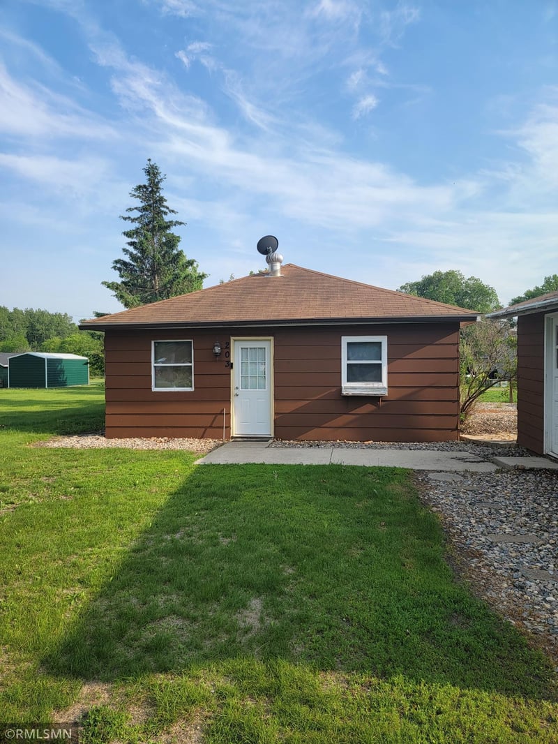 203 Ann Ave E, Clarissa, MN 56440
