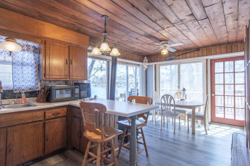 21654 Sunrise Dr, Hillman, MN 56338