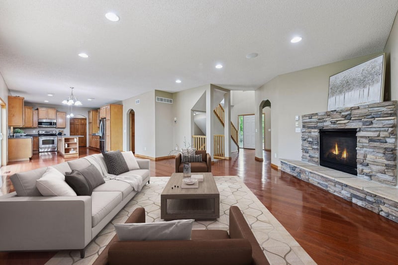 9477 Glacier Rd, Minnetrista, MN 55375