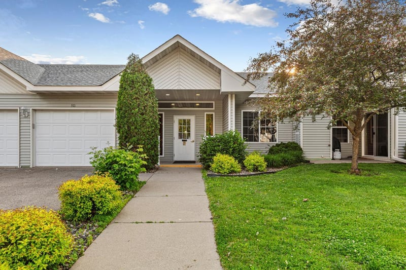 513 2nd Ave SW, Lonsdale, MN 55046