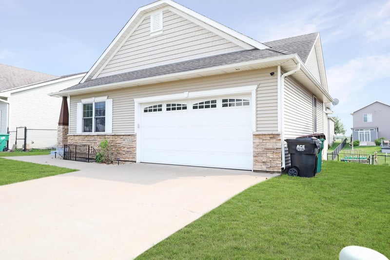 7680 147th Lane Nw, Andover, MN 55303