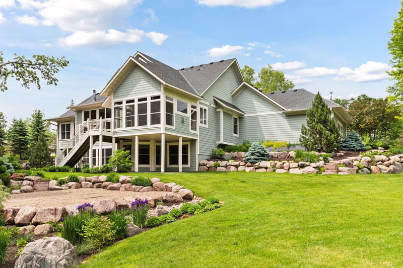 10025 Adam Ave, Inver Grove Heights, MN 55077