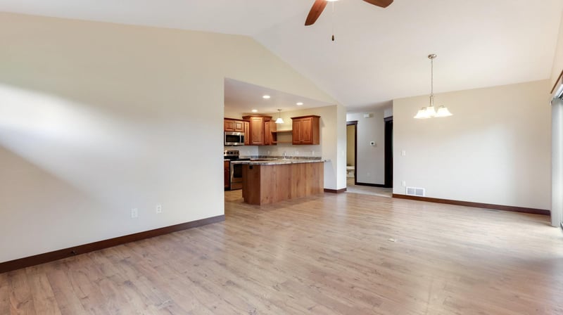 2811 Swallowtail Ct, Altoona, WI 54720