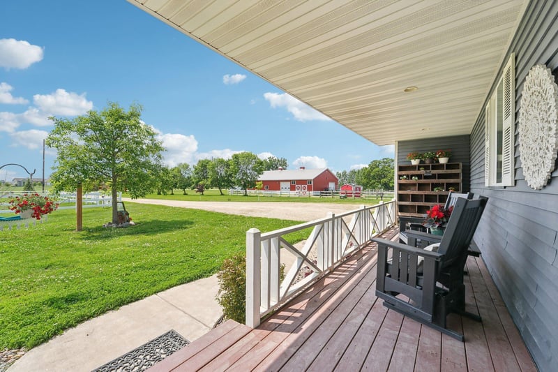 7482 E 250th St, Elko New Market, MN 55020