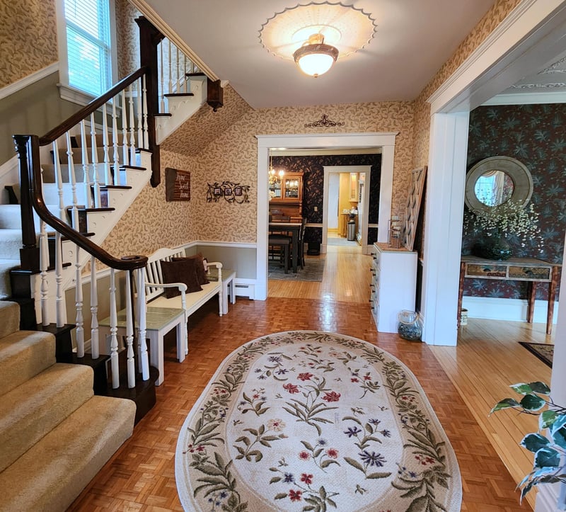 1315 W Fairview Ave, Olivia, MN 56277