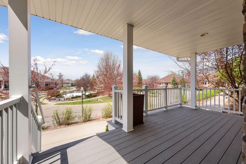 711 Sandstone Cir, Long Lake, MN 55356