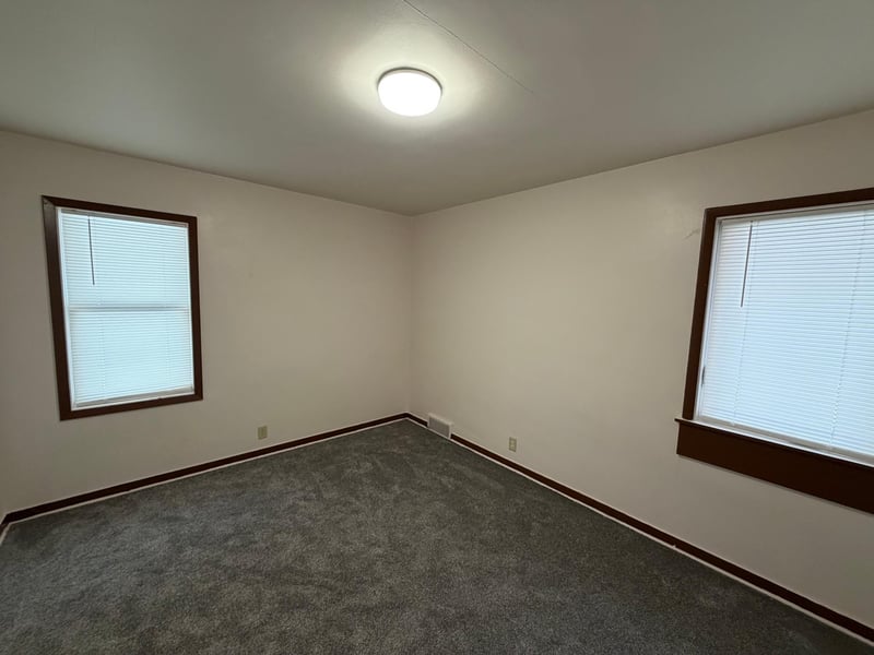 1319 Kandiyohi Ave SW, Willmar, MN 56201