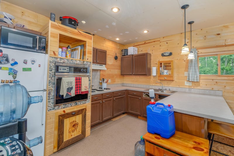 6076 Wynne Ridge Rd, Aurora, MN 55705