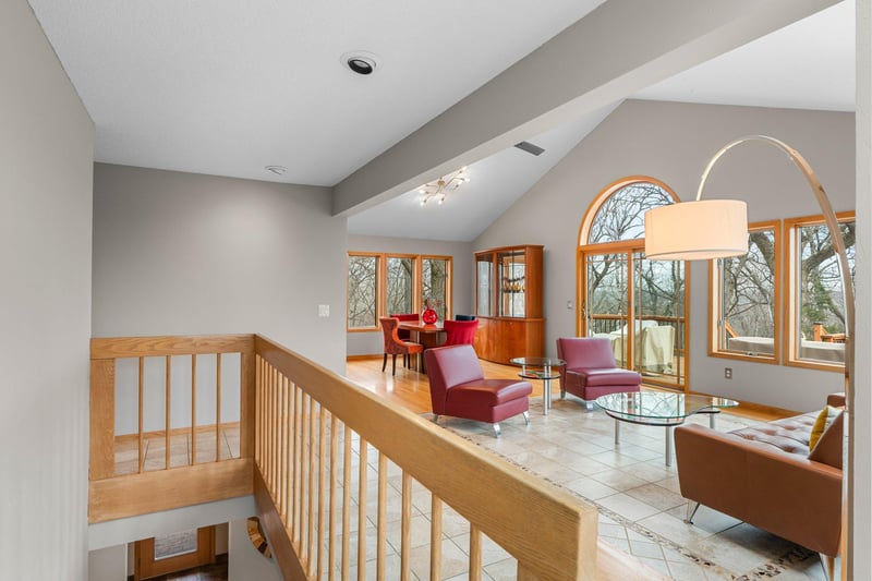 8440 Delaney Ct, Inver Grove Heights, MN 55076