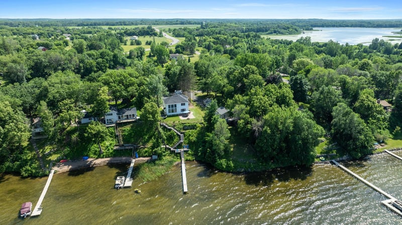 10460 Kismet Isle, Chisago City, MN 55013