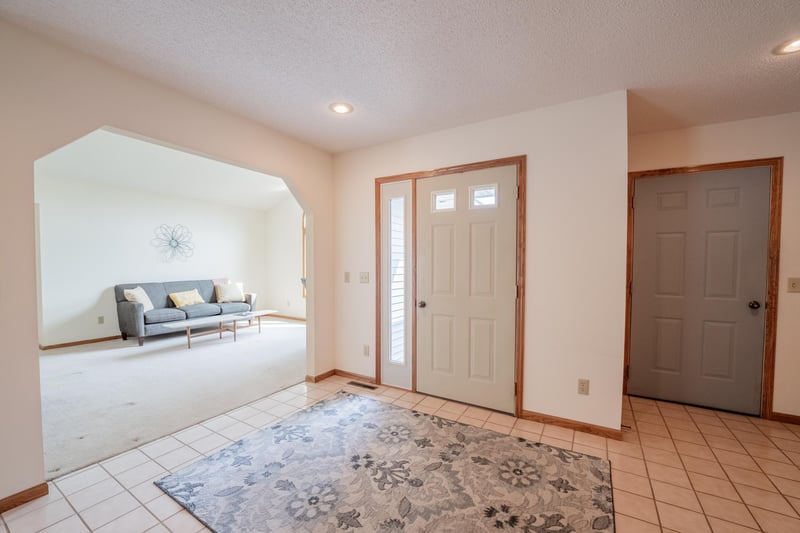 3502 Parkside Cir W #W, Eau Claire, WI 54701