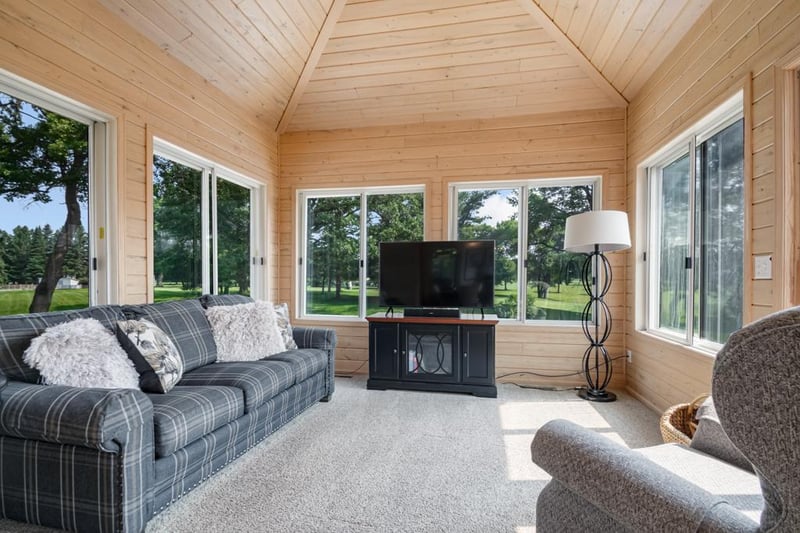 13907 Washington St NE, Ham Lake, MN 55304