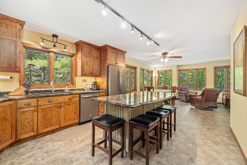 23148 Glenhaven Dr, Nevis, MN 56467