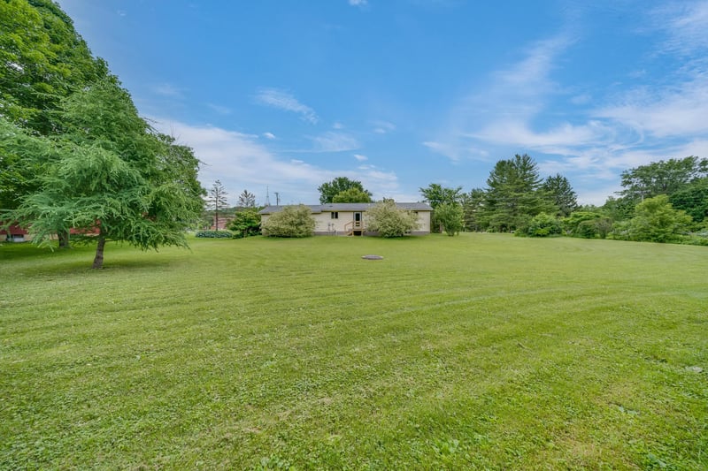 206 West St, Plum City, WI 54761
