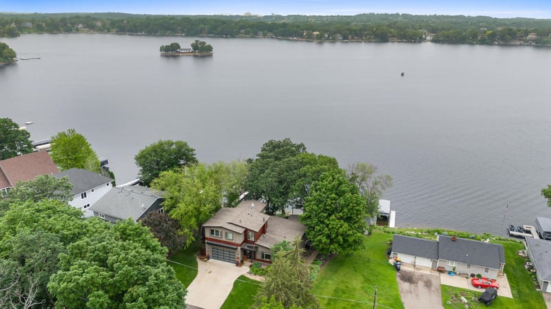 3880 Green Heights Trl SW, Prior Lake, MN 55372