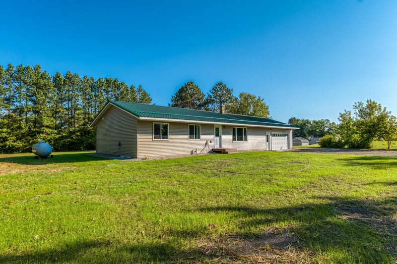 329 Kelliher Rd SW, Kelliher, MN 56650
