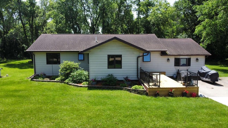 611 3rd St SW, Richville, MN 56576