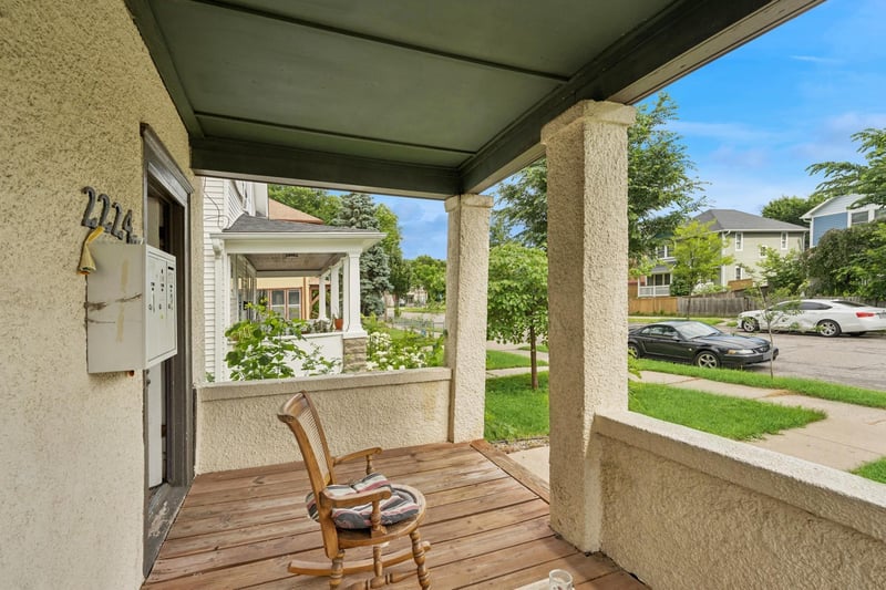 2224 4th Ave N, Minneapolis, MN 55405