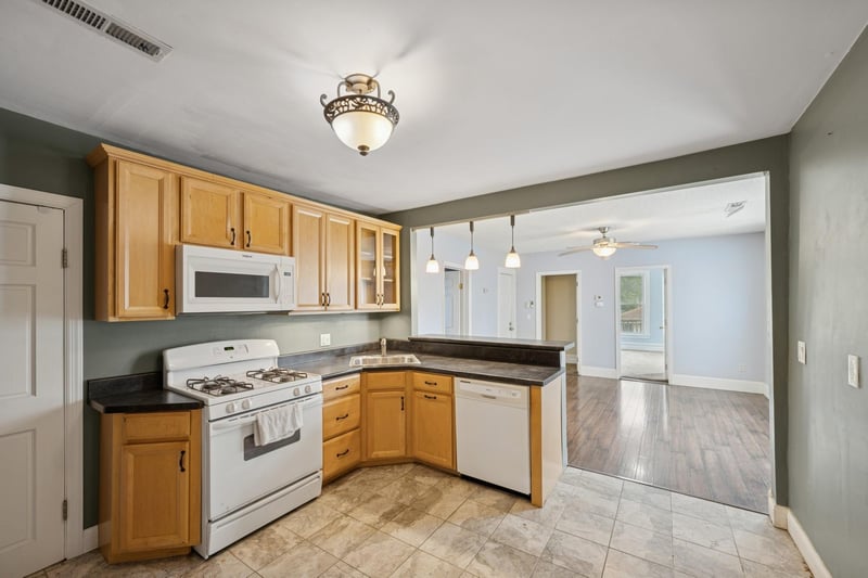 2224 4th Ave N, Minneapolis, MN 55405