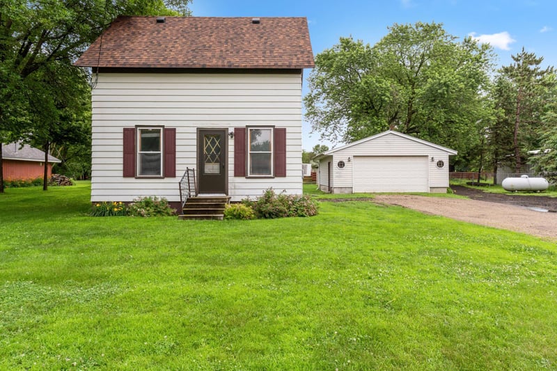 23435 Farwell Ave, Warsaw, MN 55087