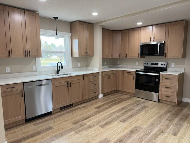 20 S Erie St, Aurora, MN 55705