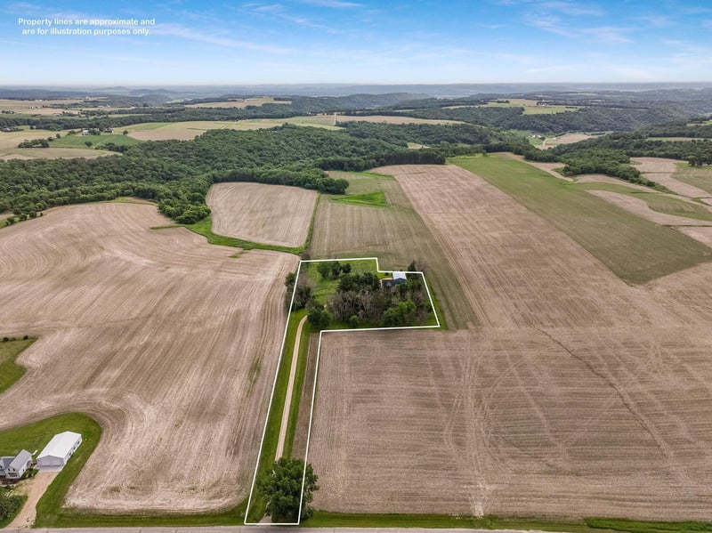 N2498 50th St, Plum City, WI 54761