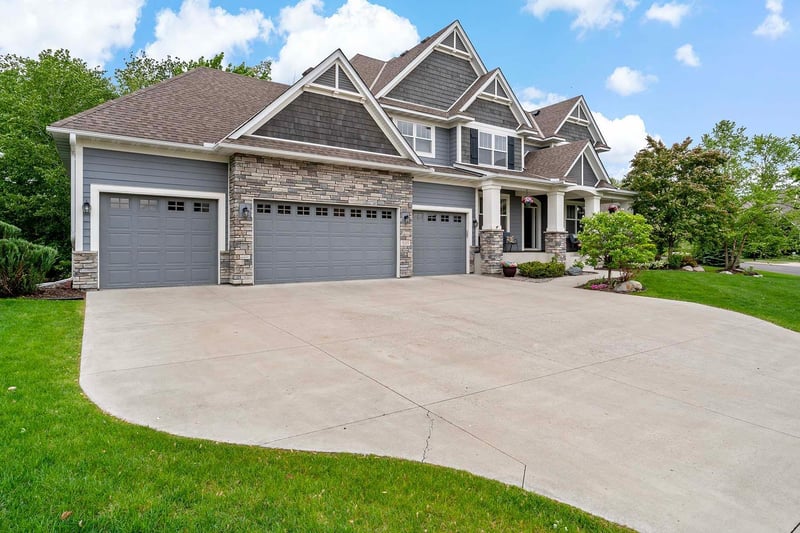 5315 Ranchview Ln N, Plymouth, MN 55446