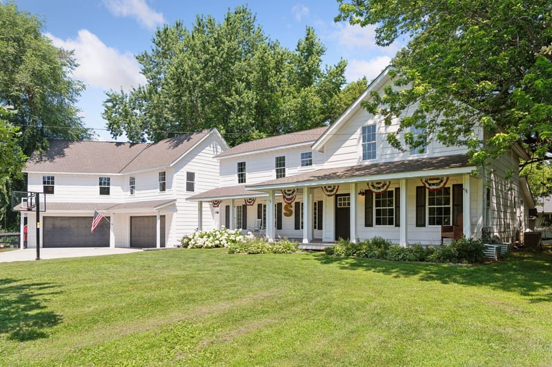 15710 Minnetonka Blvd, Minnetonka, MN 55345