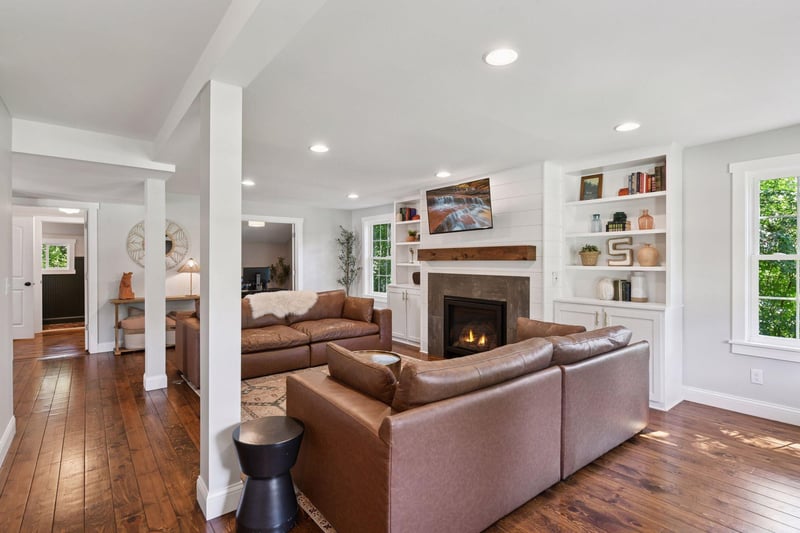 15710 Minnetonka Blvd, Minnetonka, MN 55345