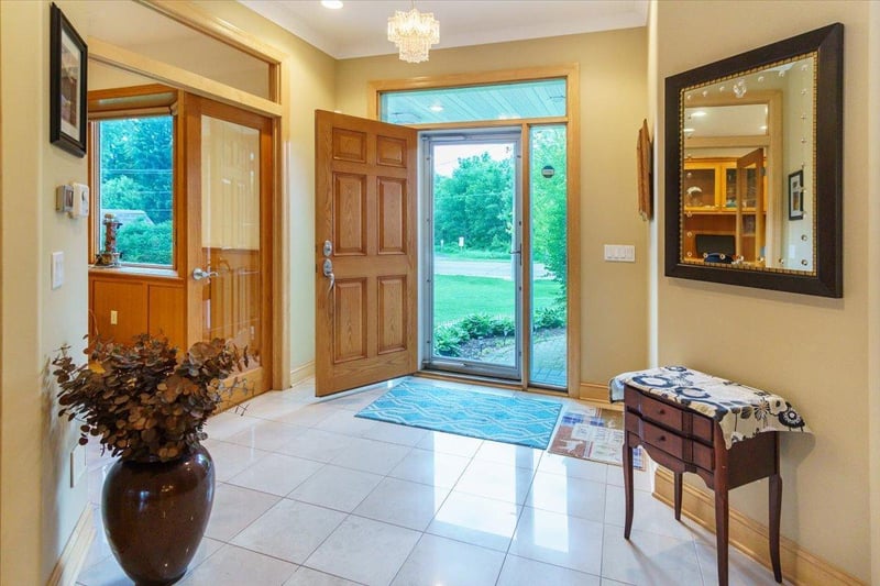 2719 Spring Lake Rd SW, Prior Lake, MN 55372