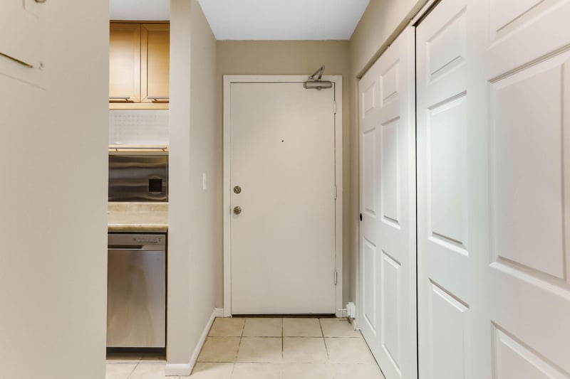 4201 Lakeside Ave N #106, Brooklyn Center, MN 55429