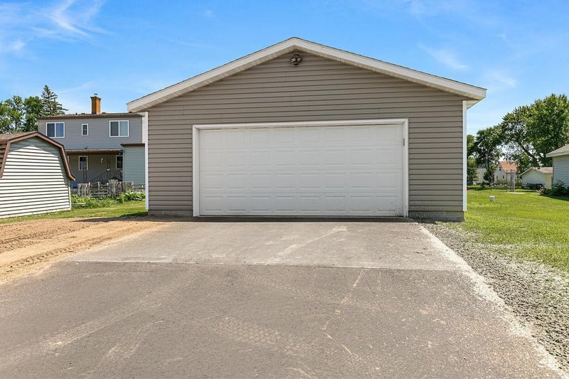 105 Summer St S, Pierz, MN 56364