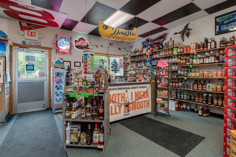 104 Walnut Ave, Madison Lake, MN 56063