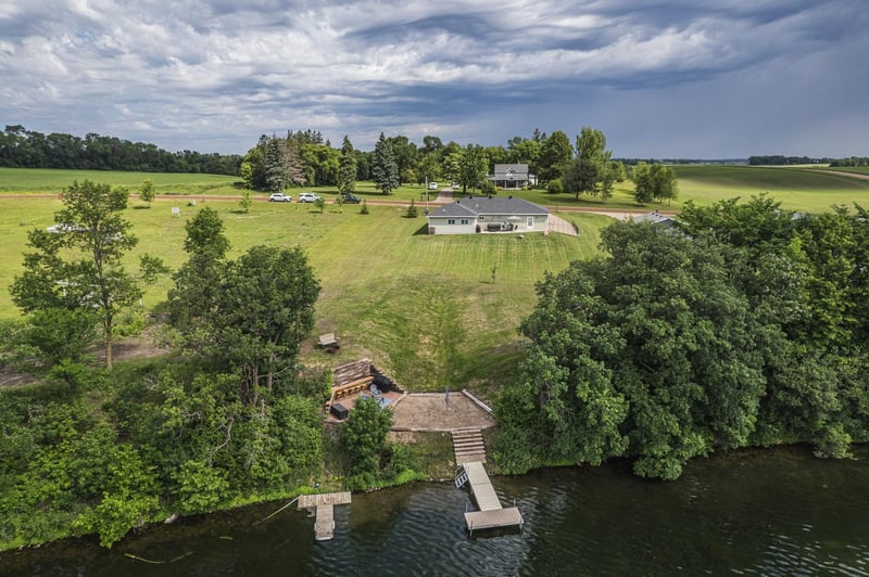 453 N Shore Dr, Underwood, MN 56586