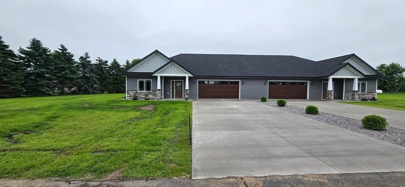 605 W Colfax St, Parkers Prairie, MN 56361