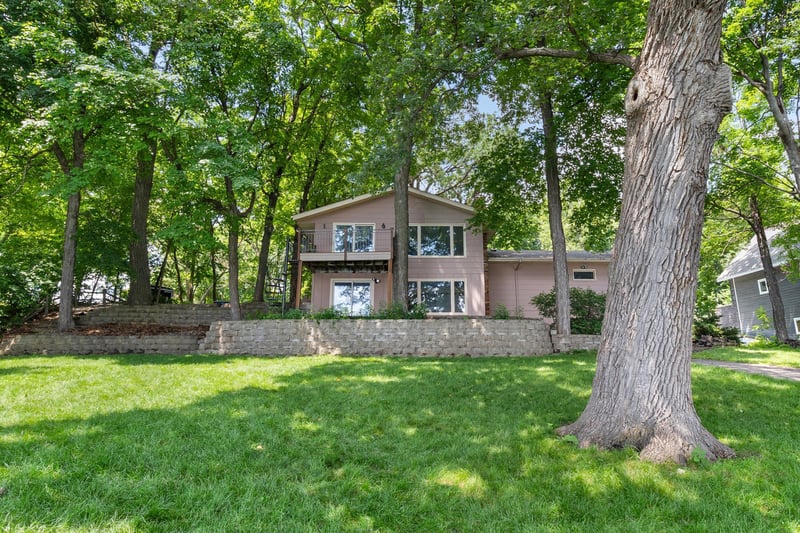 5491 Lake Sarah Heights Dr, Loretto, MN 55357
