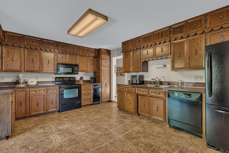 311 131st Ave NE, Spicer, MN 56288