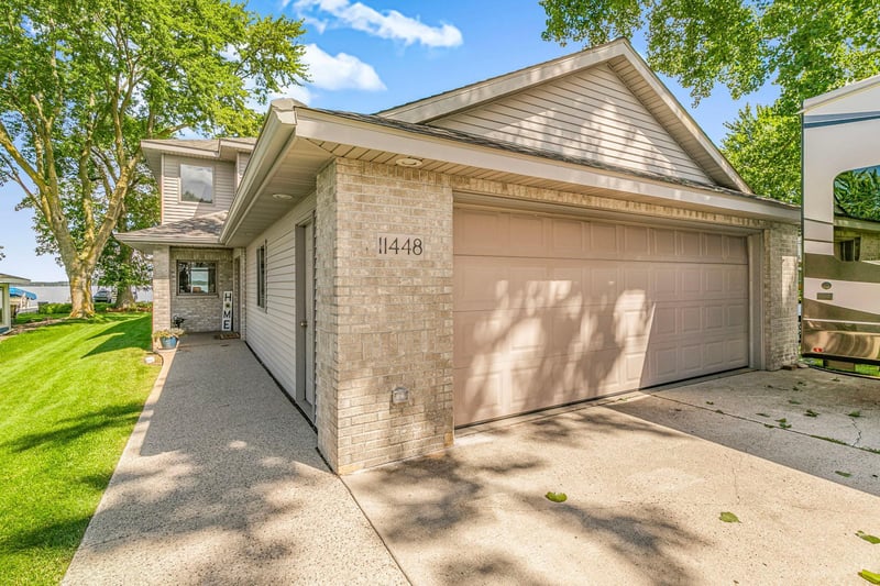 11448 Indian Beach Rd, Spicer, MN 56288