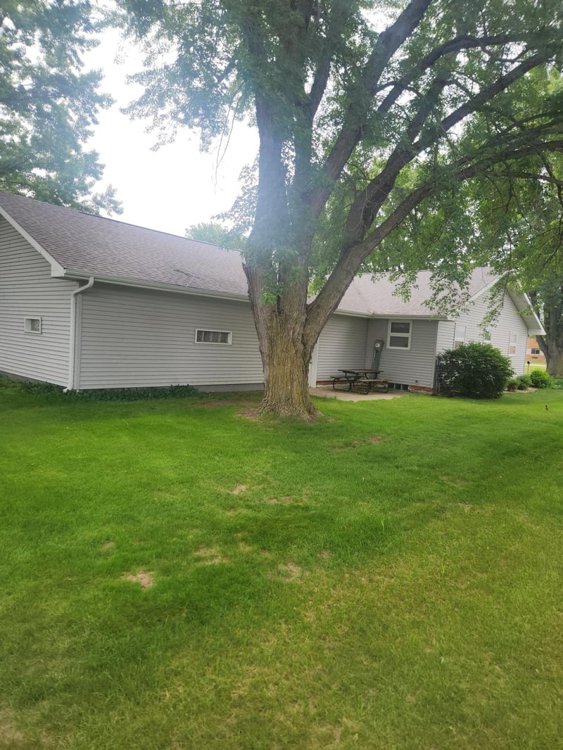 140 Trosky Rd W, Edgerton, MN 56128