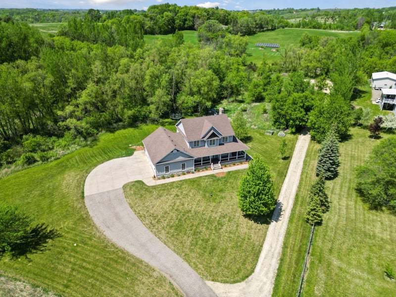 8360 E 280th St, Webster, MN 55088